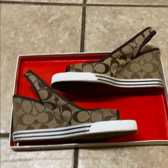 Original coach wedges size 8 with box - Picture 5 of 5